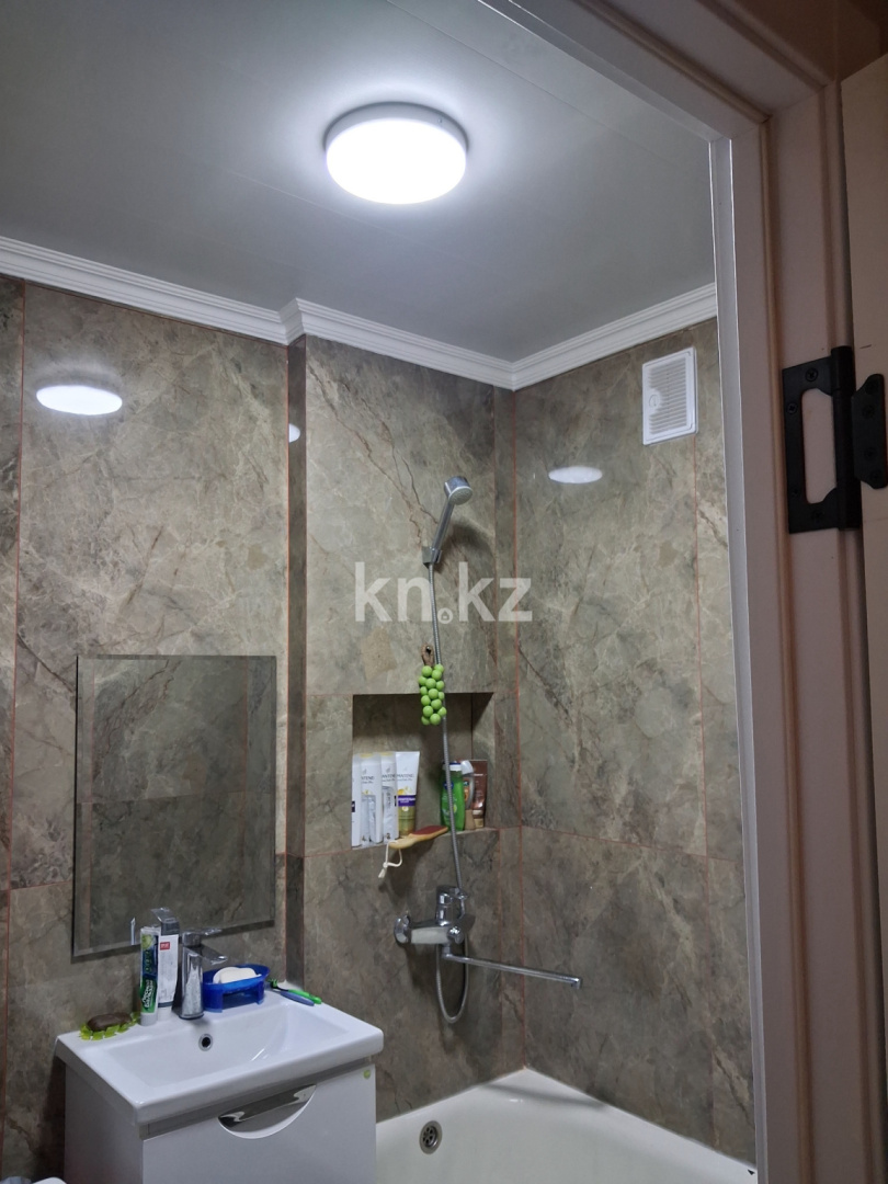 Продажа 1-комнатной квартиры, 33 м² в Алматы - фото 14