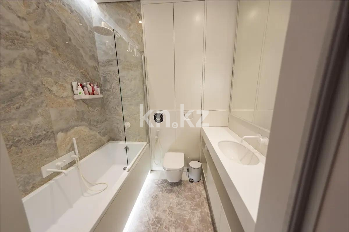 Продажа 3-комнатной квартиры, 95 м², ул. Туркестан, дом  28/1 в Астане - фото 5