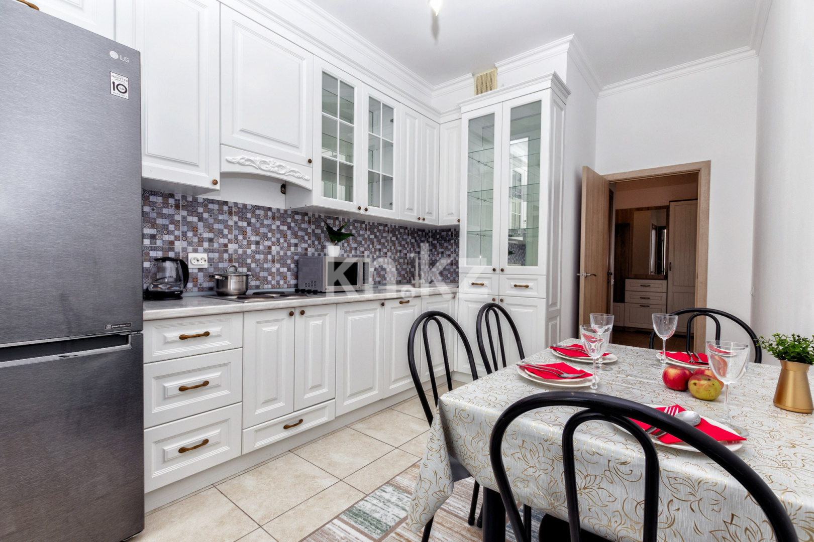 Аренда 2-комнатной квартиры посуточно, 75 м², пр. Кабанбай батыра, дом  60а/2 в Астане