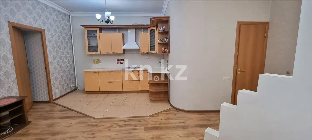 Продажа 3-комнатной квартиры, 55 м², 1 мкр., дом  69 в Алматы - фото 3