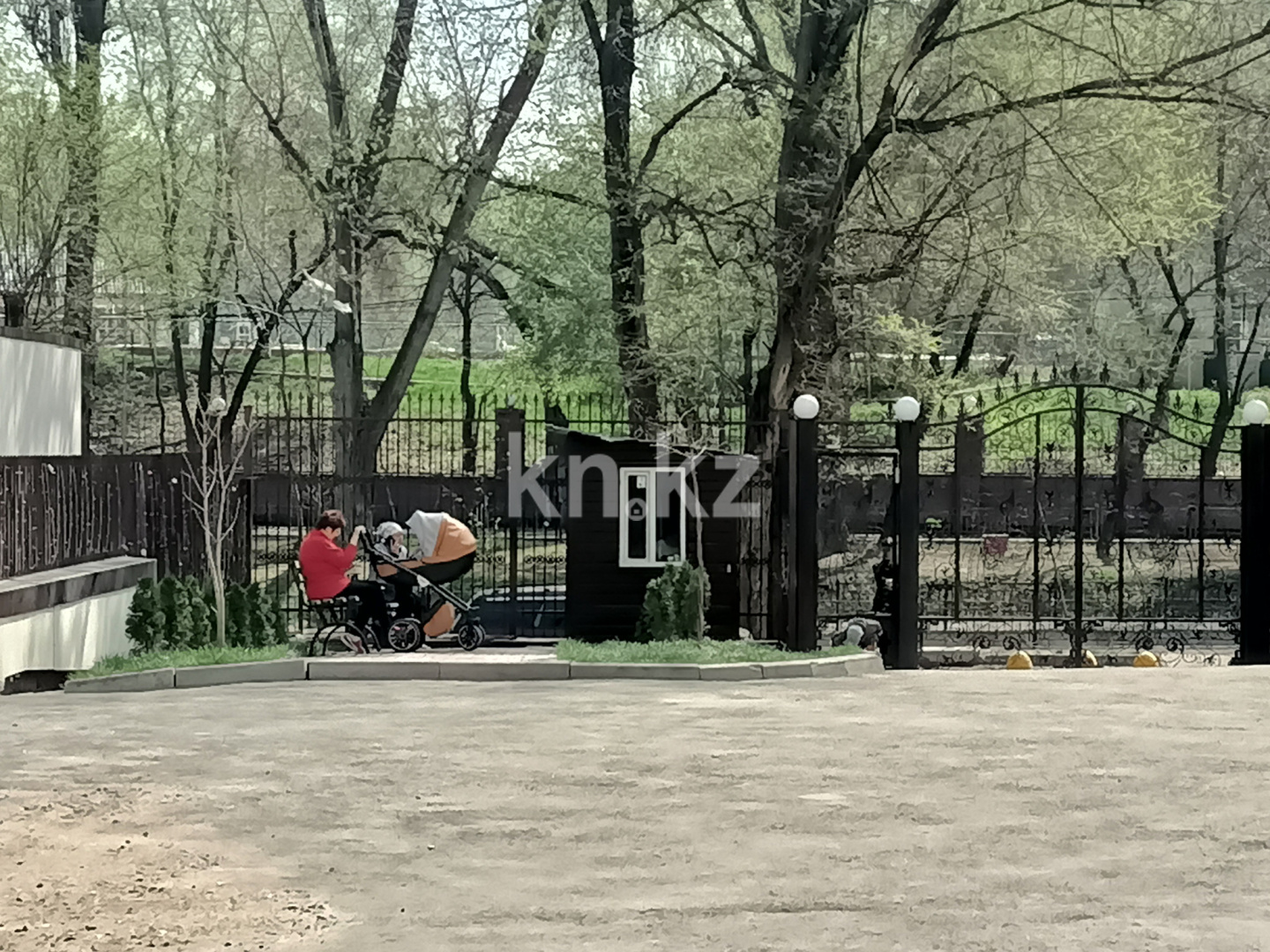 Аренда 1-комнатной квартиры посуточно, 31 м², ул. Тянь-Шаньская, дом  9г - ул. Макатаева в Алматы - фото 11