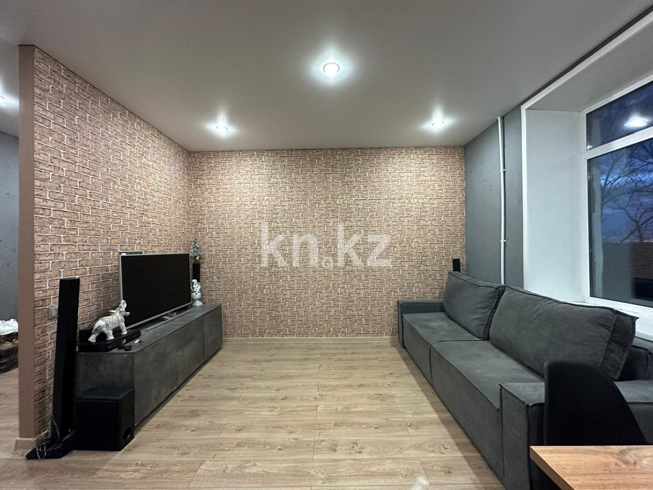 Продажа 3-комнатной квартиры, 65 м², пр. Республики в Темиртау - фото 2