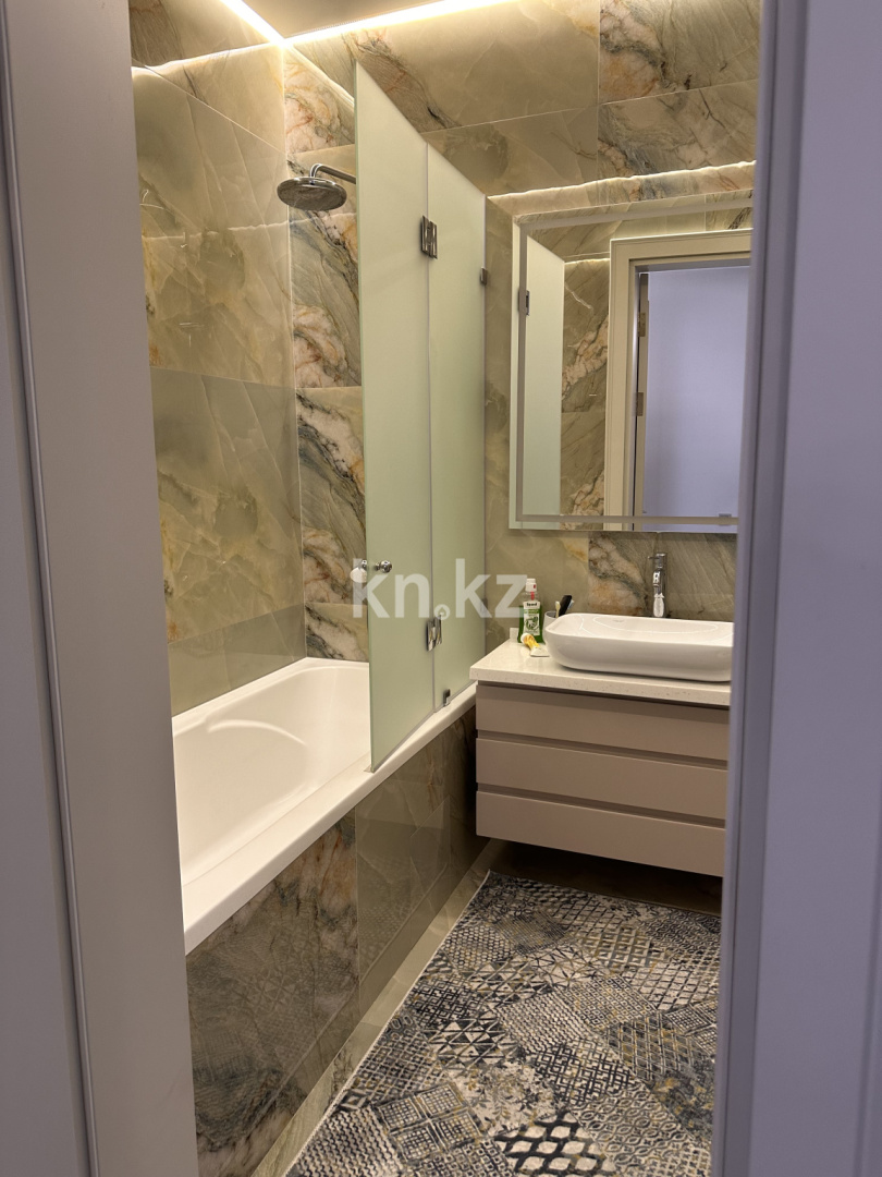 Продажа 5-комнатной квартиры, 162 м², ул. Керей, Жанибек хандар в Астане - фото 13