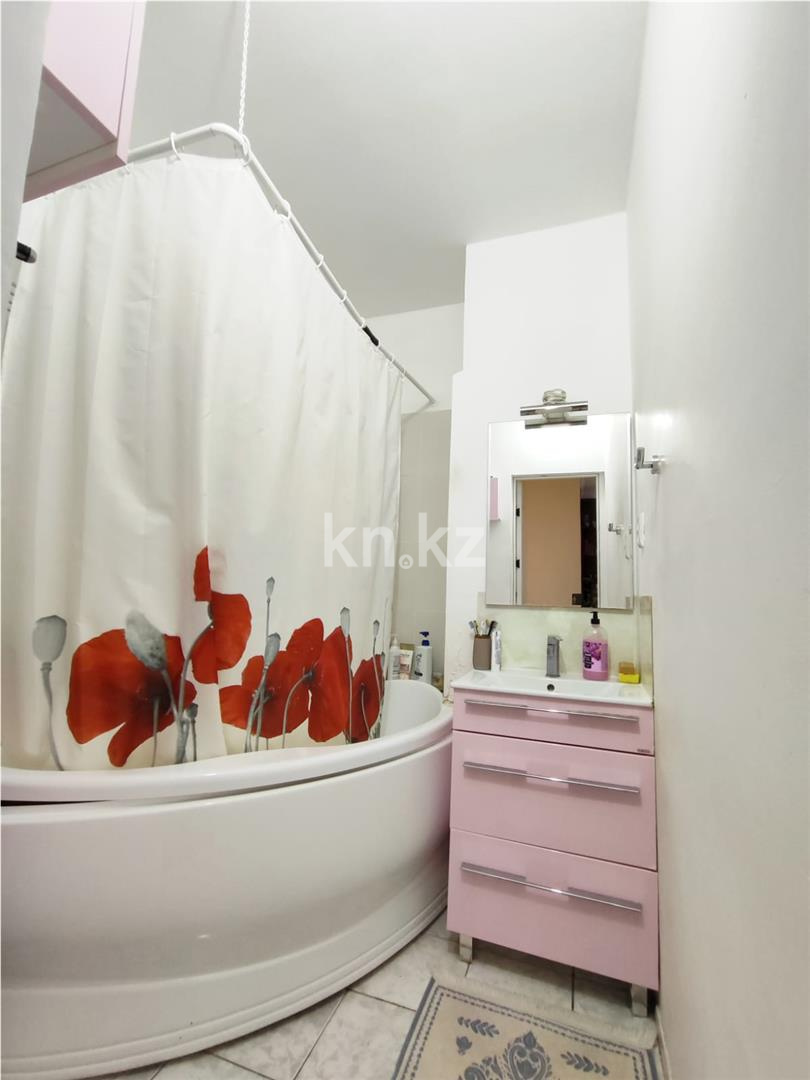 Продажа 3-комнатной квартиры, 90 м² в Караганде - фото 8