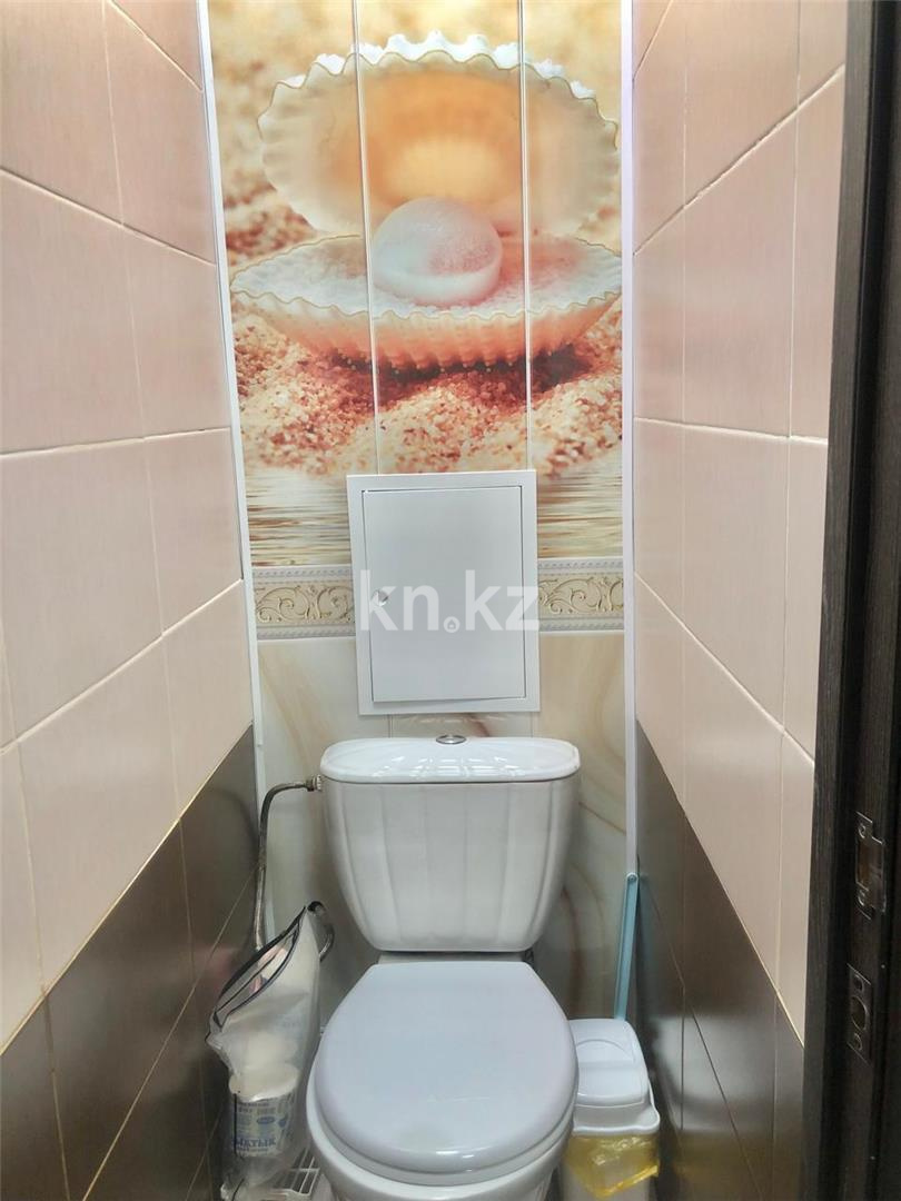 Продажа 4-комнатной квартиры, 61 м², мкр-н 15, дом  28 в Караганде - фото 12