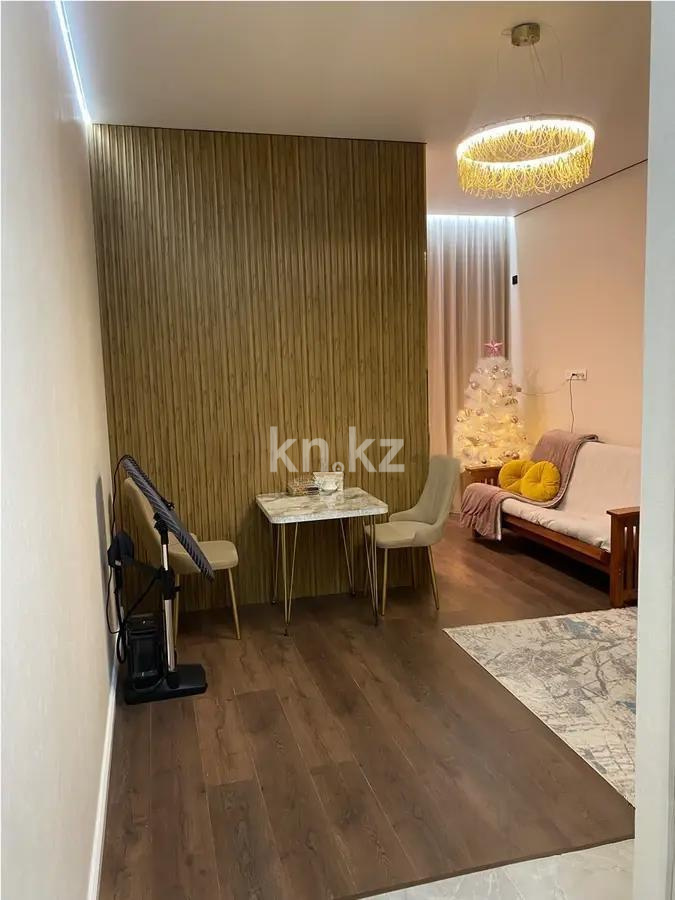 Продажа 1-комнатной квартиры, 30 м², мкр-н Аккент, дом  99 в Алматы