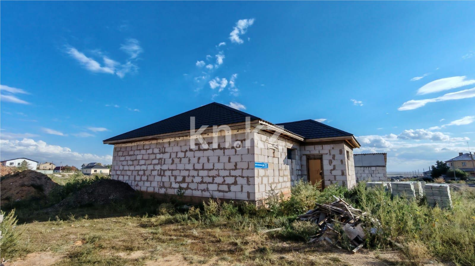 Продажа 4-комнатного дома, 120 м², ул. Жандарбековой в Караганде