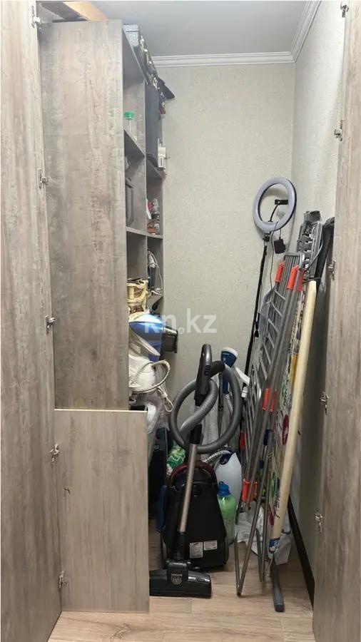 Продажа 3-комнатной квартиры, 60 м², мкр-н 4, дом  3 в Алматы - фото 10