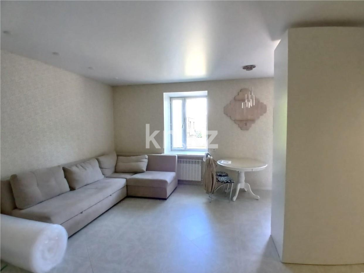 Продажа 4-комнатной квартиры, 90 м² в Караганде