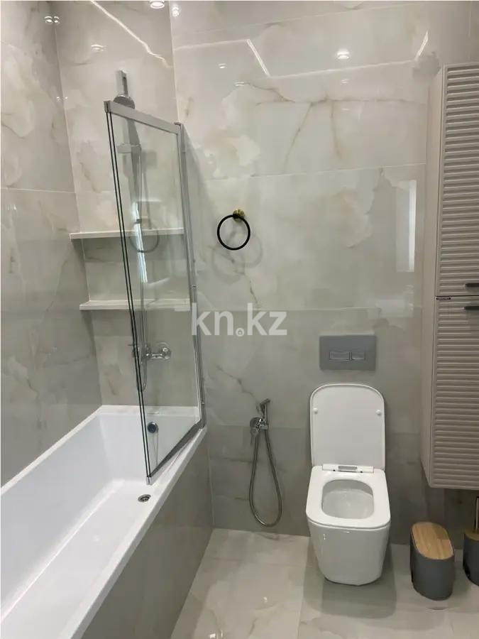 Продажа 3-комнатной квартиры, 106 м², ул. Акмешит, дом  1 в Астане - фото 6