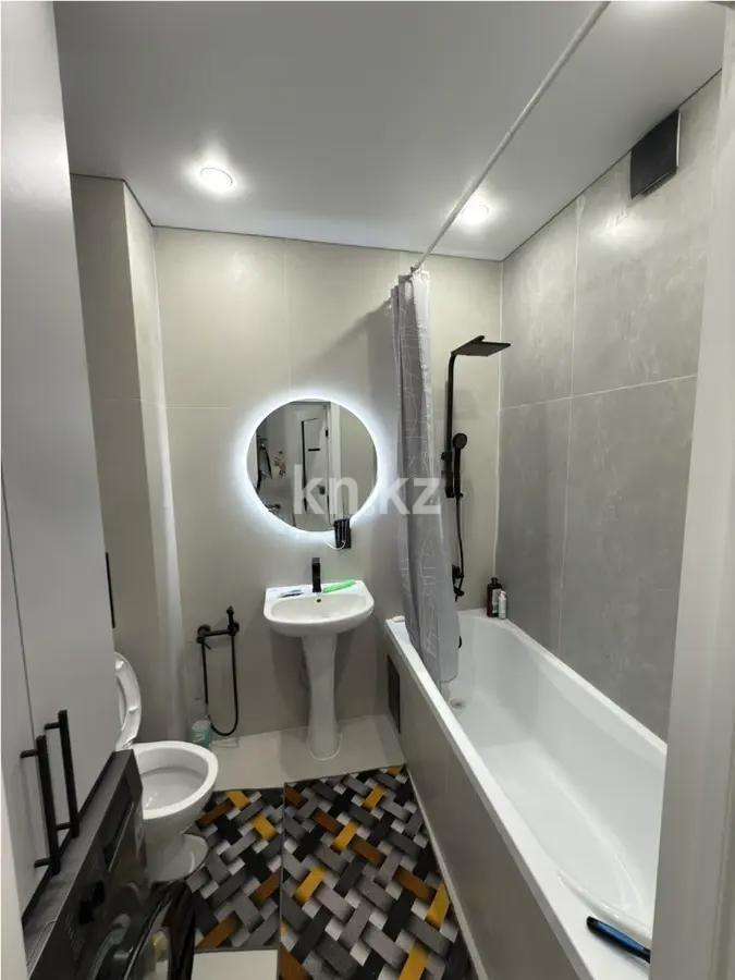 Продажа 1-комнатной квартиры, 33 м², пр. Аль-Фараби, дом  76 в Астане - фото 3