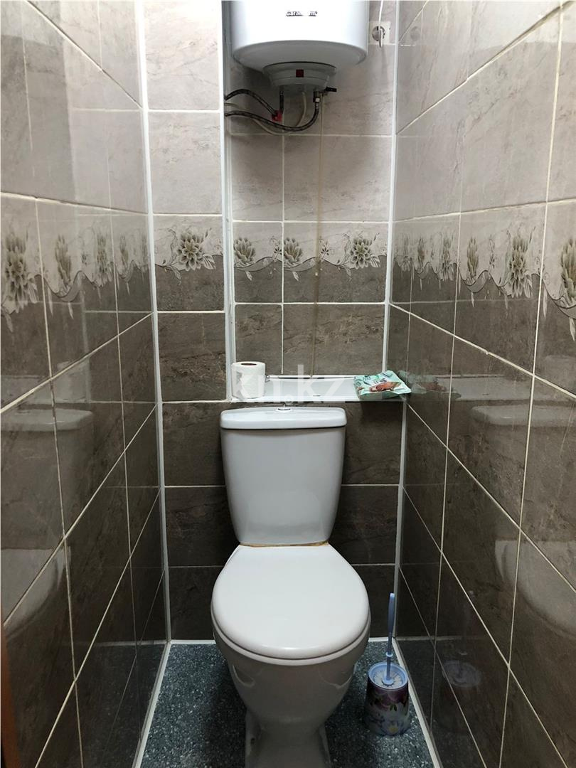 Продажа 4-комнатной квартиры, 61 м², мкр-н 11а в Караганде - фото 8