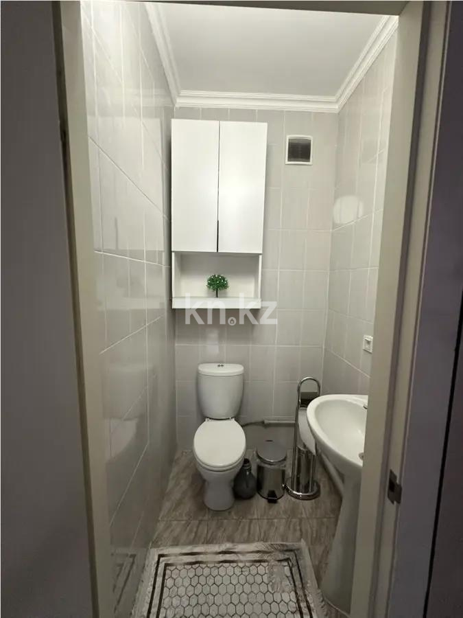 Продажа 3-комнатной квартиры, 70.2 м² в Алматы - фото 4