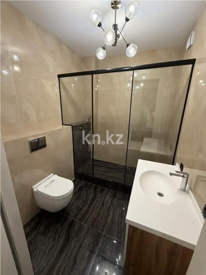 Продажа 2-комнатной квартиры, 80 м² в Алматы - фото 4