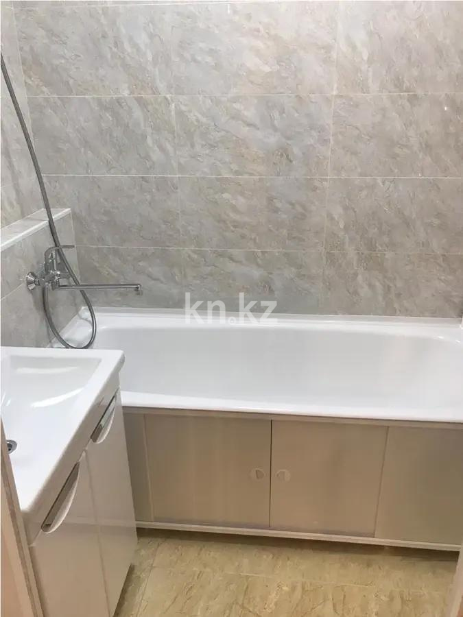 Продажа 2-комнатной квартиры, 88 м², ул. Жандосова, дом  150/2 в Алматы - фото 4