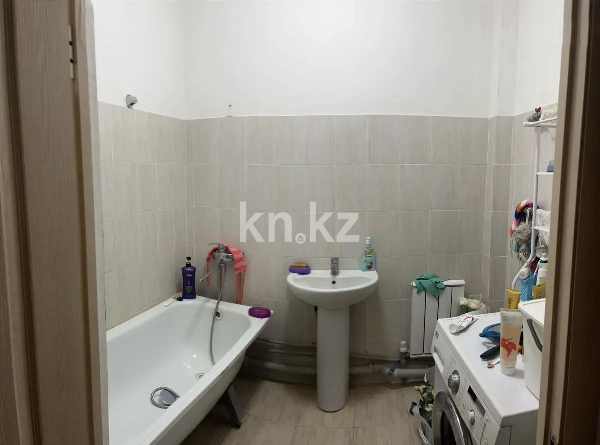 Продажа 3-комнатной квартиры, 81 м², ул. Кунаева, дом  336 в Алматы - фото 4