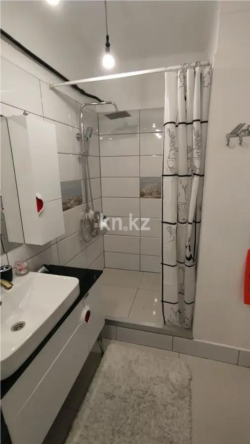 Продажа 1-комнатной квартиры, 32 м², пр. Абая, дом  47 в Алматы - фото 3