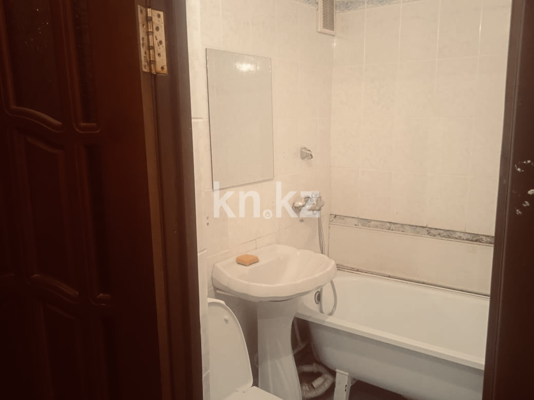 Аренда 2-комнатной квартиры, 43 м², пр. Назарбаева, дом  221 в Уральске - фото 8