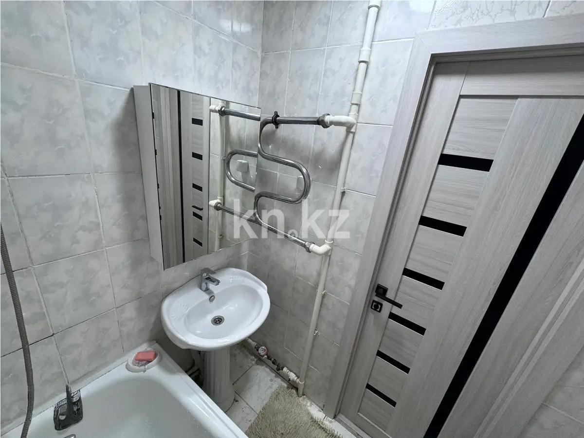 Продажа 3-комнатной квартиры, 64 м², мкр. Мамраева (Восток-5), дом  5 в Караганде - фото 5