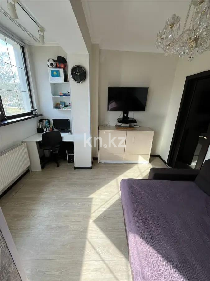 Продажа 3-комнатной квартиры, 61 м², пр. Шахтеров, дом  70 в Караганде