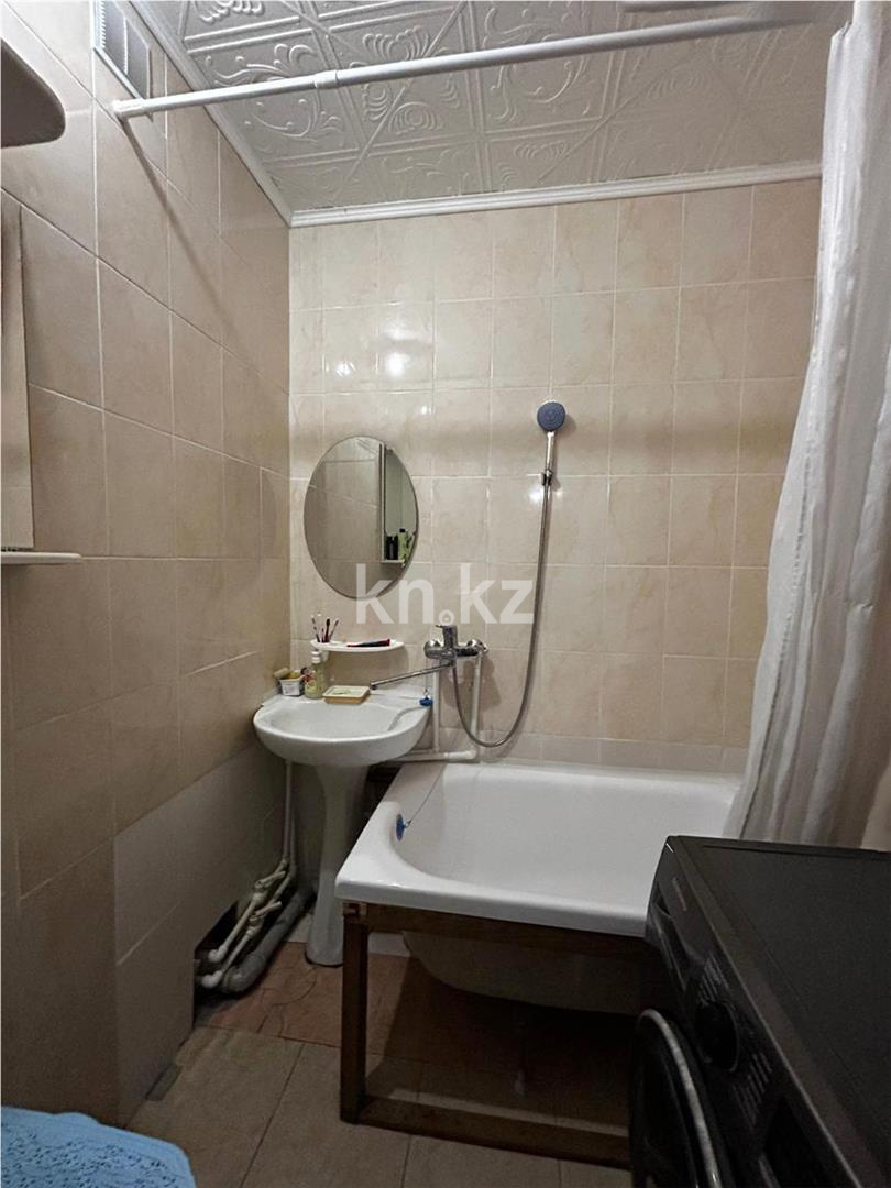 Продажа 3-комнатной квартиры, 65 м², ул. Гапеева в Караганде - фото 10