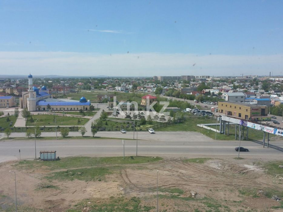 Аренда 2-комнатной квартиры, 85 м², пр. Республики, дом  1/3 в Караганде