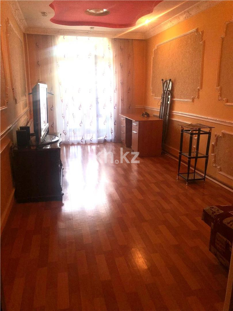 Продажа 3-комнатной квартиры, 92 м², ул. Магнитогорская, дом  36 в Караганде - фото 5