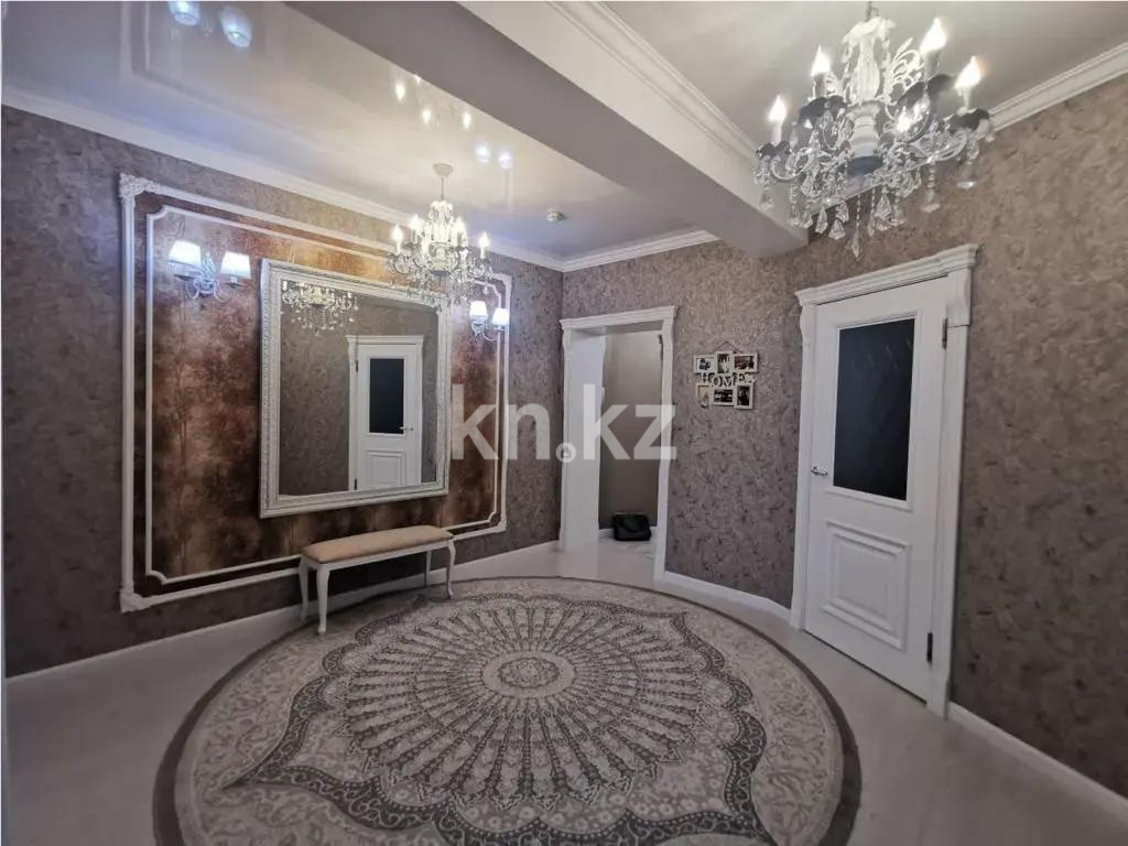 Продажа 2-комнатной квартиры, 108 м², ул. Толе би, дом  286/5 в Алматы - фото 11