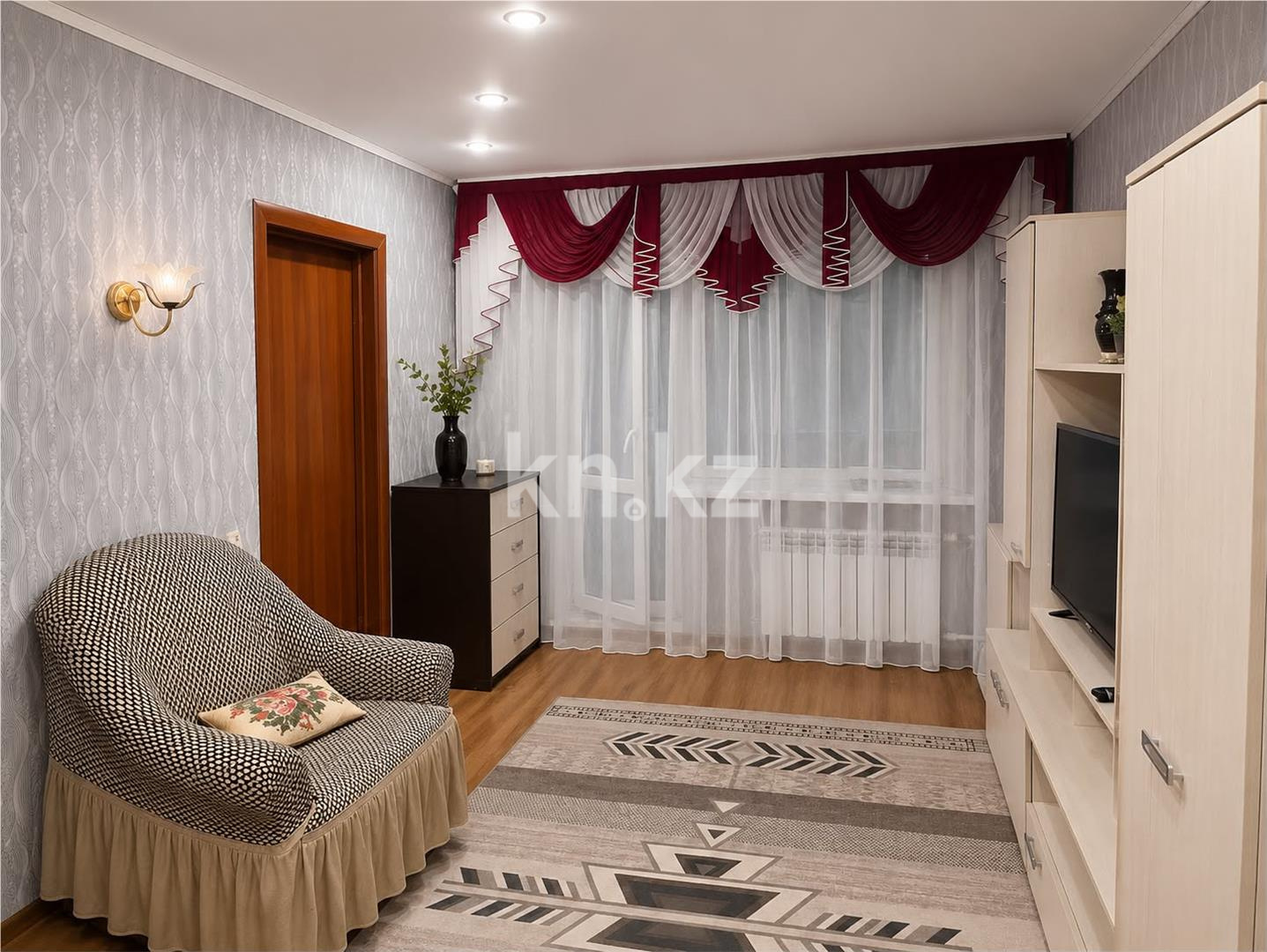 Продажа 4-комнатной квартиры, 62 м² в Караганде