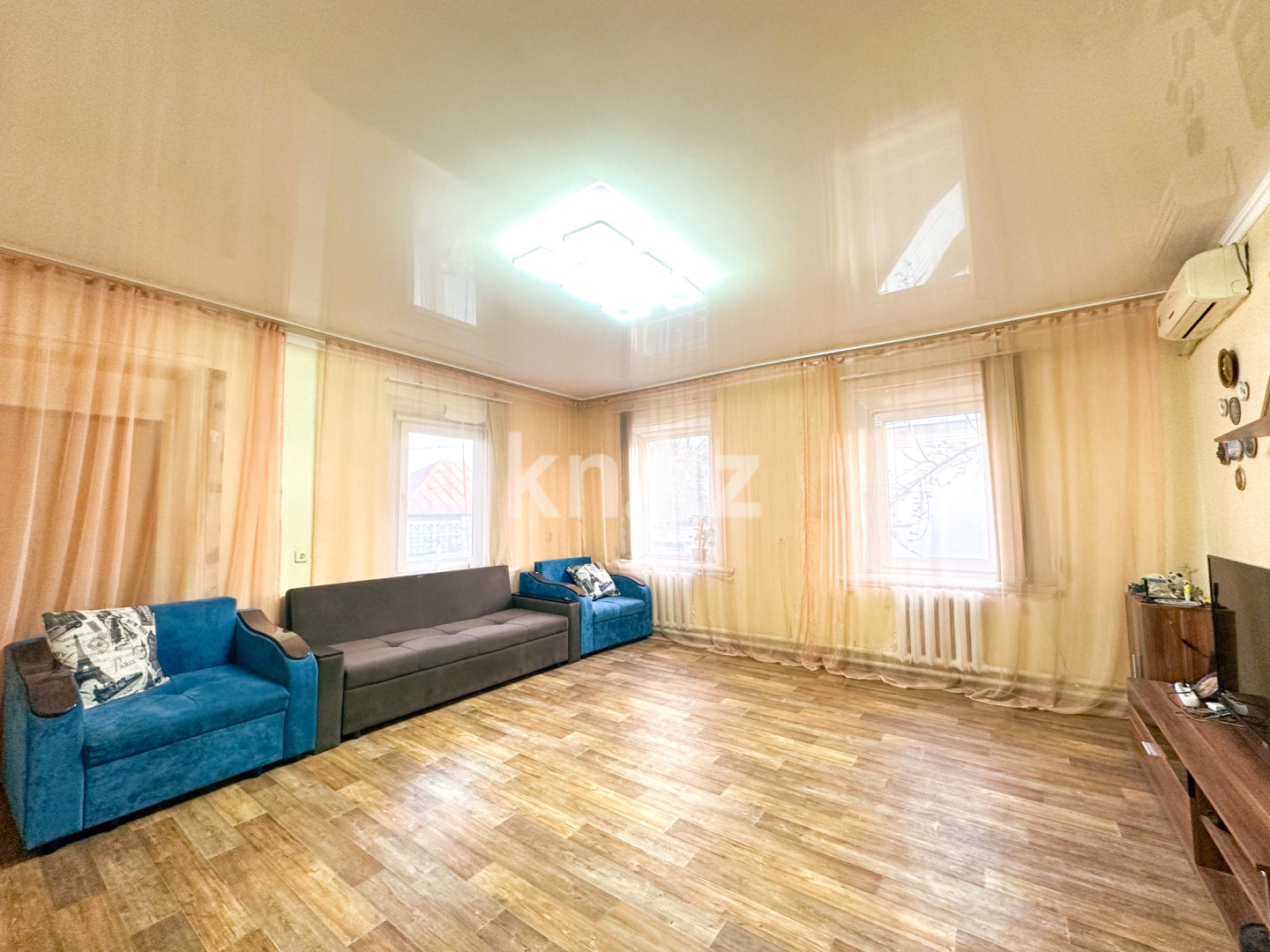 Продажа 5-комнатного дома, 182 м², ул. Хусаинова, дом  155 в Алматы