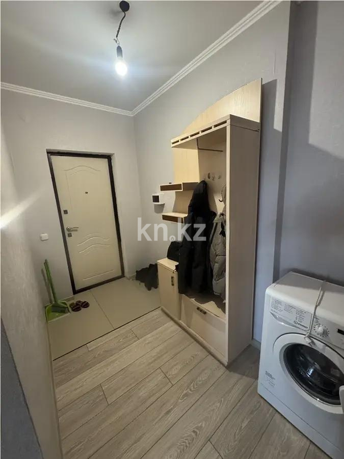 Продажа 1-комнатной квартиры, 37 м², ул. Нуршайыкова, дом  10/2 в Астане - фото 5