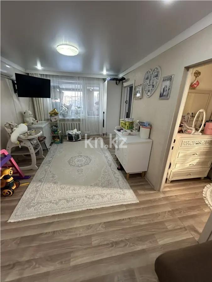 Продажа 3-комнатной квартиры, 48 м², 18 мкр., дом  22 в Караганде