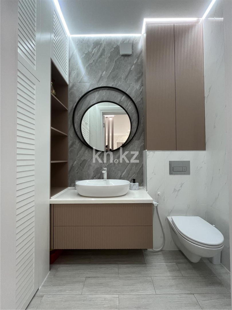 Продажа 3-комнатной квартиры, 110 м², ул. Ашимова, дом  21 в Караганде - фото 41