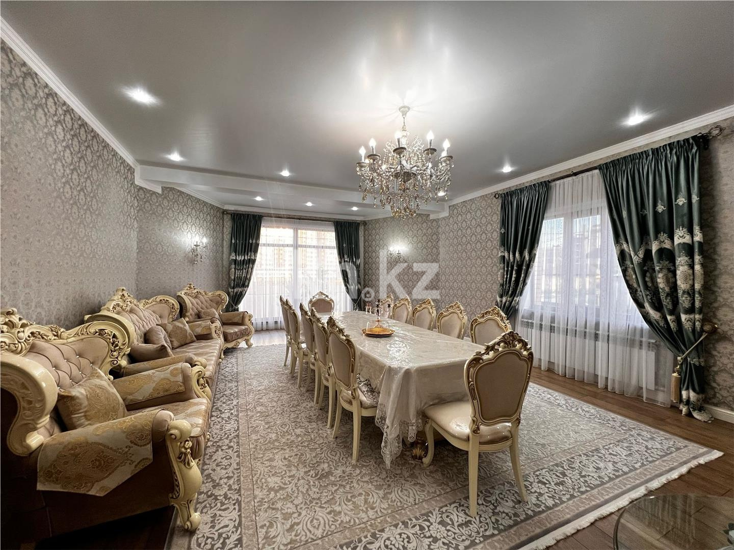 Продажа 7-комнатного дома, 320 м², ул. Кабжанова в Караганде