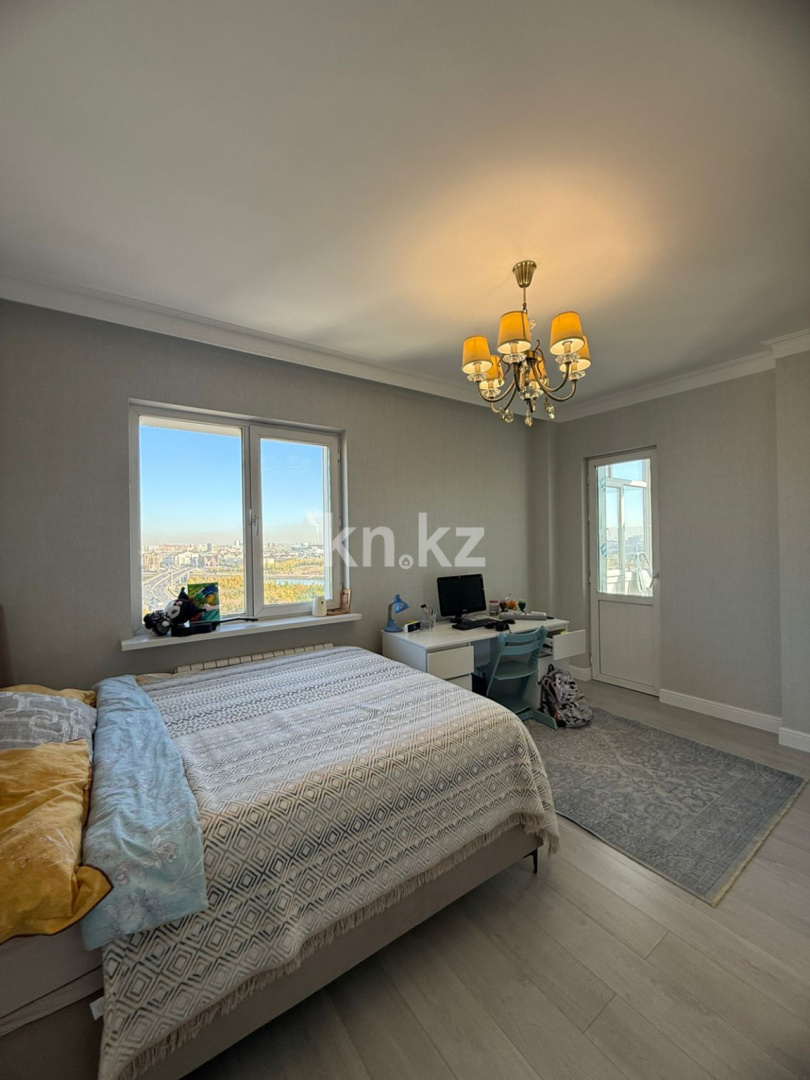 Продажа 3-комнатной квартиры, 112 м², ул. Кунаева в Астане