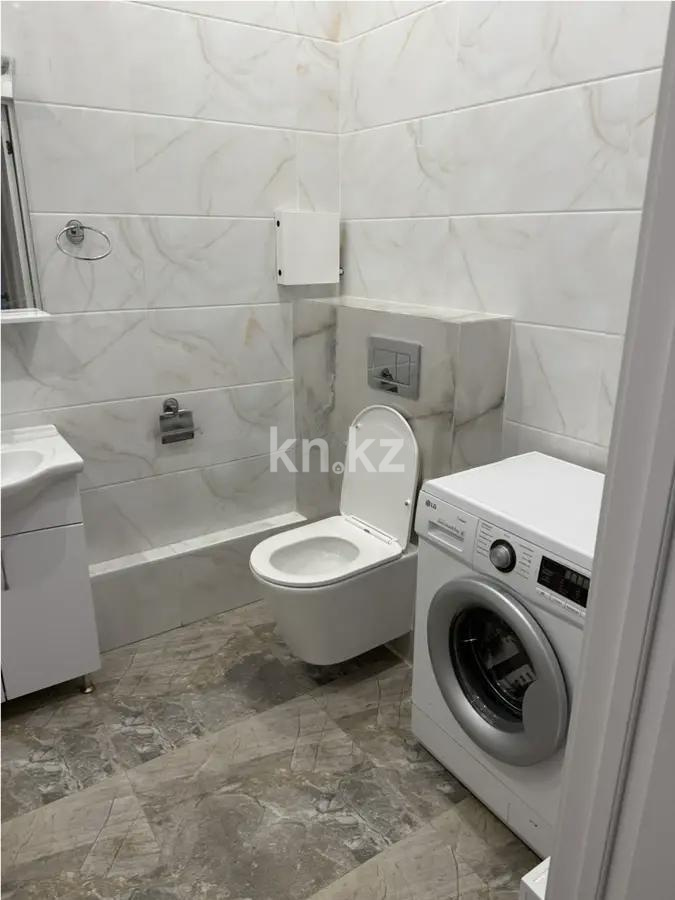 Продажа 1-комнатной квартиры, 45 м², пр. Кабанбай батыра, дом  4/2 в Астане - фото 4