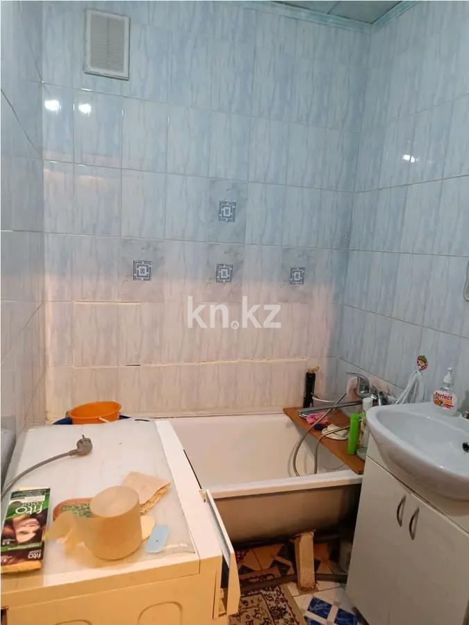 Продажа 2-комнатной квартиры, 44 м², мкр-н 12, дом  25 в Караганде - фото 3