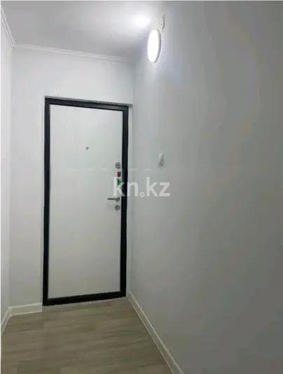 Продажа 3-комнатной квартиры, 58 м², мкр-н 5, дом  5 в Алматы - фото 3