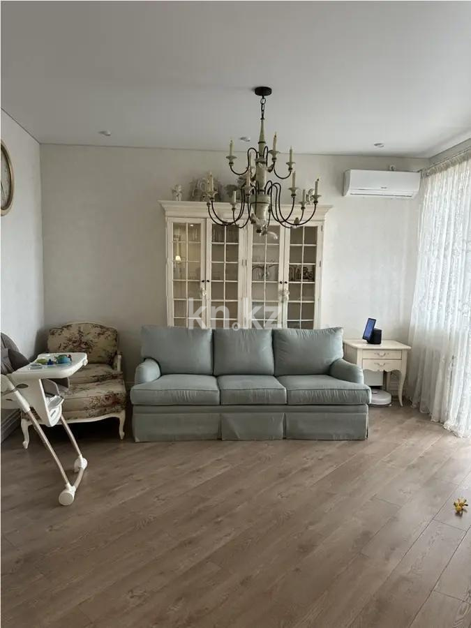 Продажа 4-комнатной квартиры, 90 м², ул. Дюсембекова, дом  44/2 в Караганде