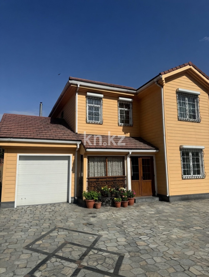 Продажа 5-комнатного дома, 210 м² в Семее