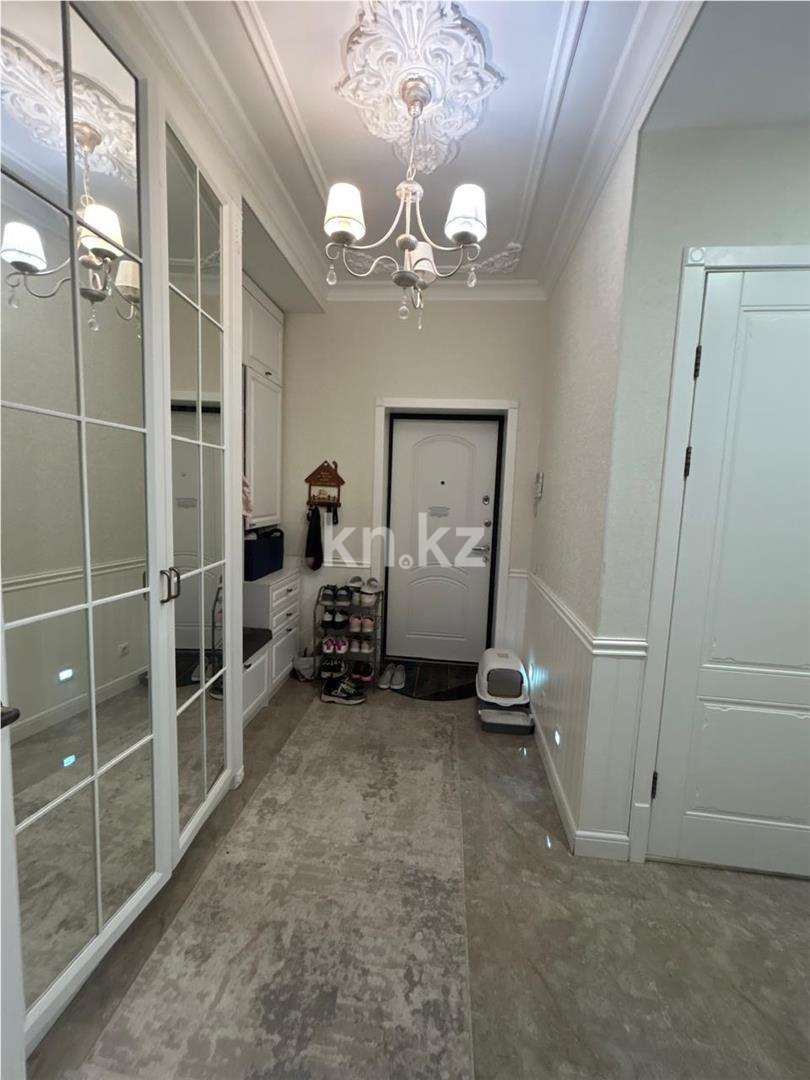 Продажа 3-комнатной квартиры, 106 м², ул. Керей, Жанибек хандар в Астане - фото 19