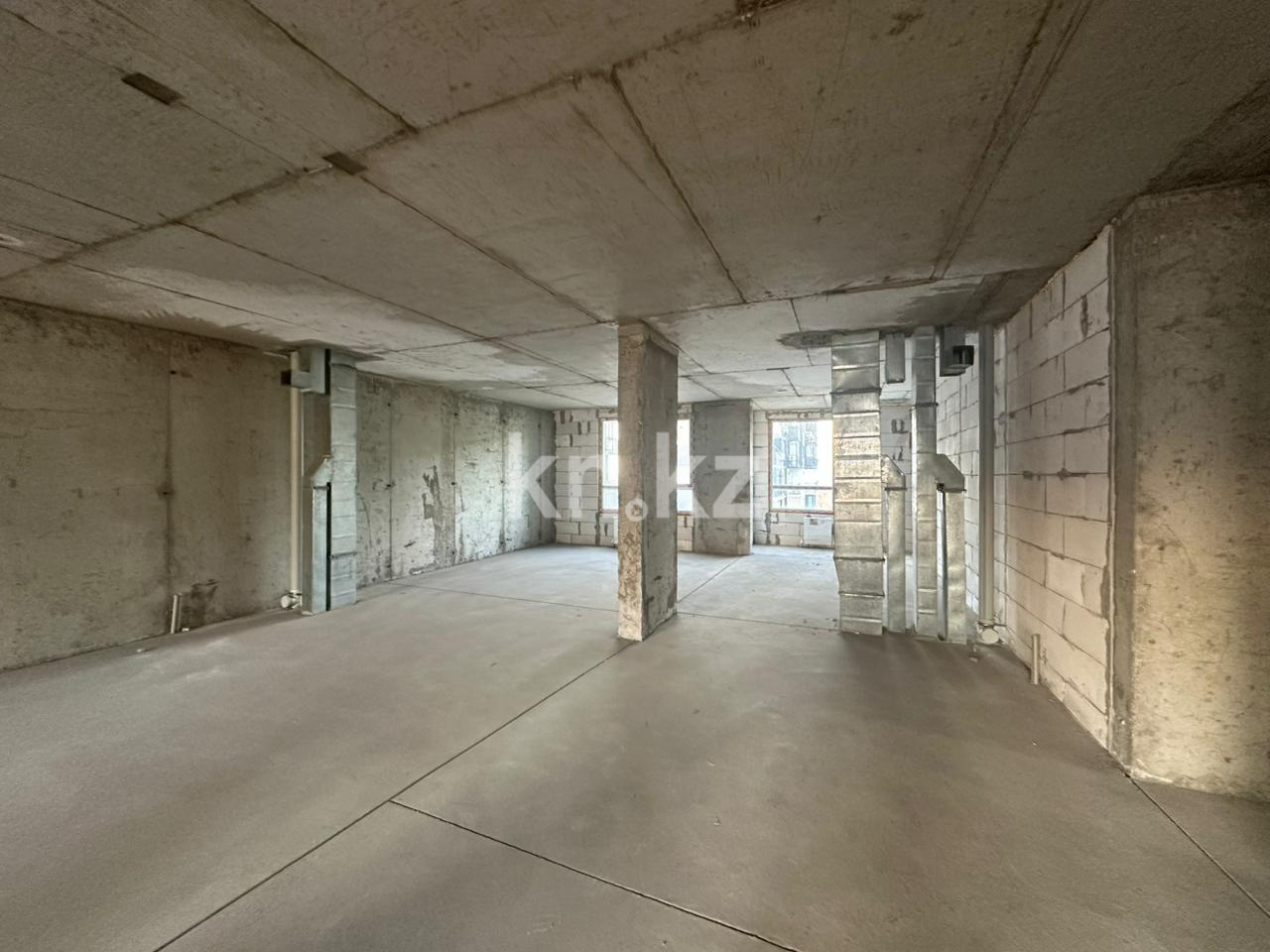 Продажа 3-комнатной квартиры, 107 м², ул. Толе би, дом  285/8 к20 - ул. Утеген батыра в Алматы - фото 2