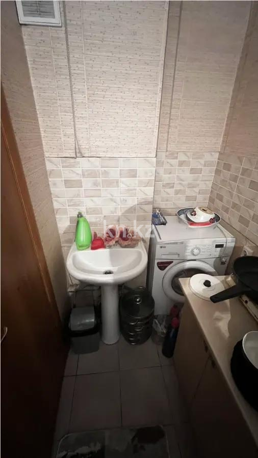 Продажа 1-комнатной квартиры, 17 м², 5 мкр., дом  21 в Алматы - фото 3