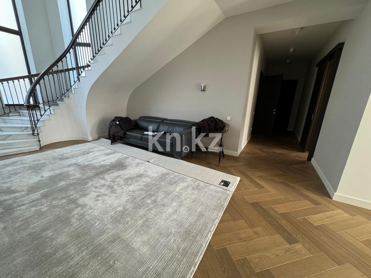 Аренда 5-комнатного дома, 380 м², ул. Кыз-Жибек в Астане - фото 13