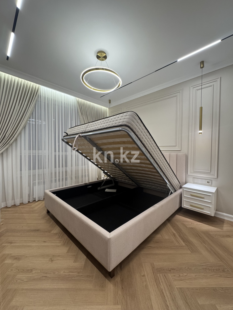 Продажа 3-комнатной квартиры, 115 м², ул. Утеген батыра, дом  11д в Алматы - фото 15