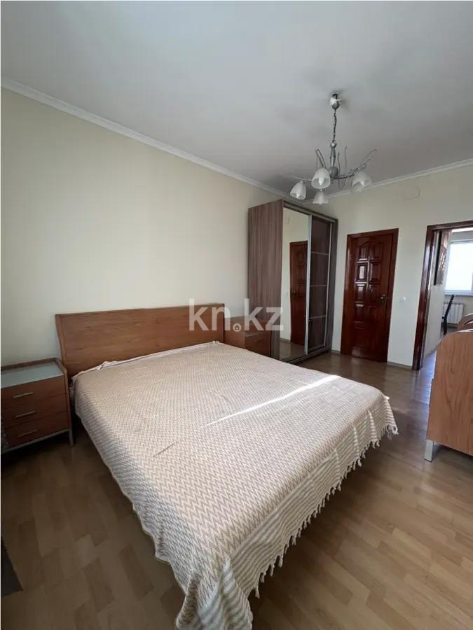 Продажа 3-комнатной квартиры, 70.6 м², мкр. Самал-2, дом  79 в Алматы - фото 2