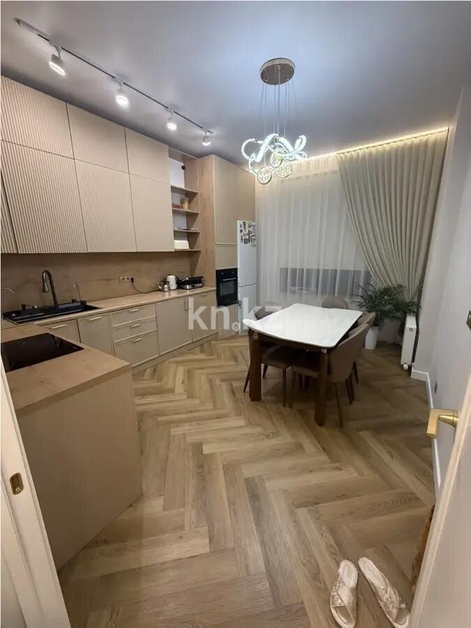 Продажа 4-комнатной квартиры, 98 м² в Астане - фото 4
