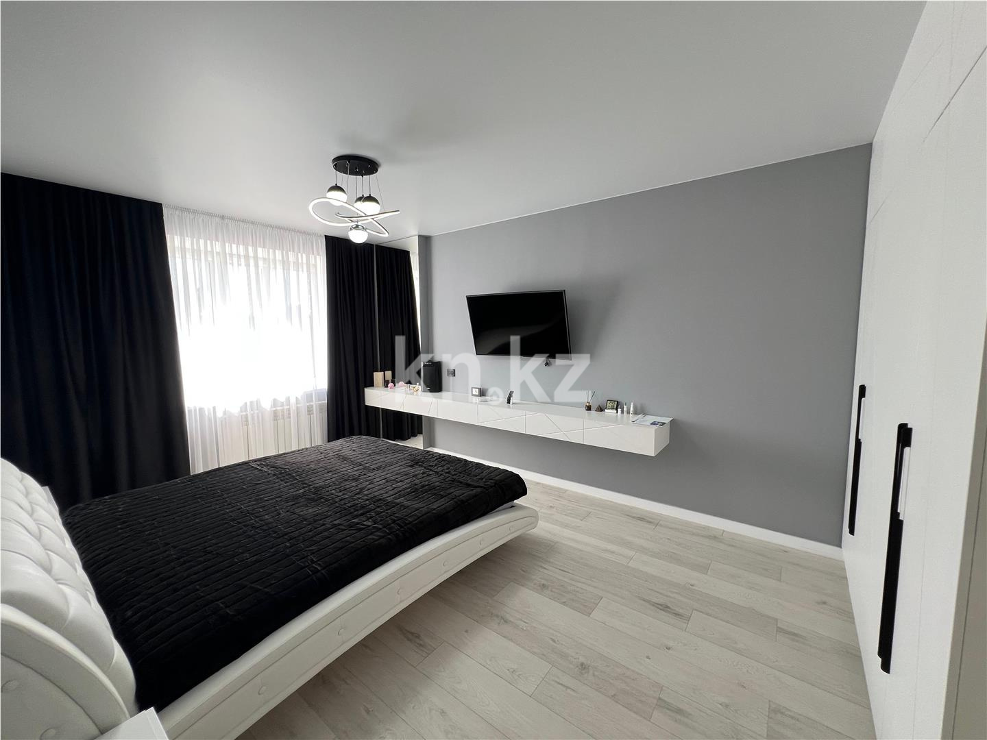 Продажа 3-комнатной квартиры, 100 м², ул. Дюсембекова в Караганде - фото 3