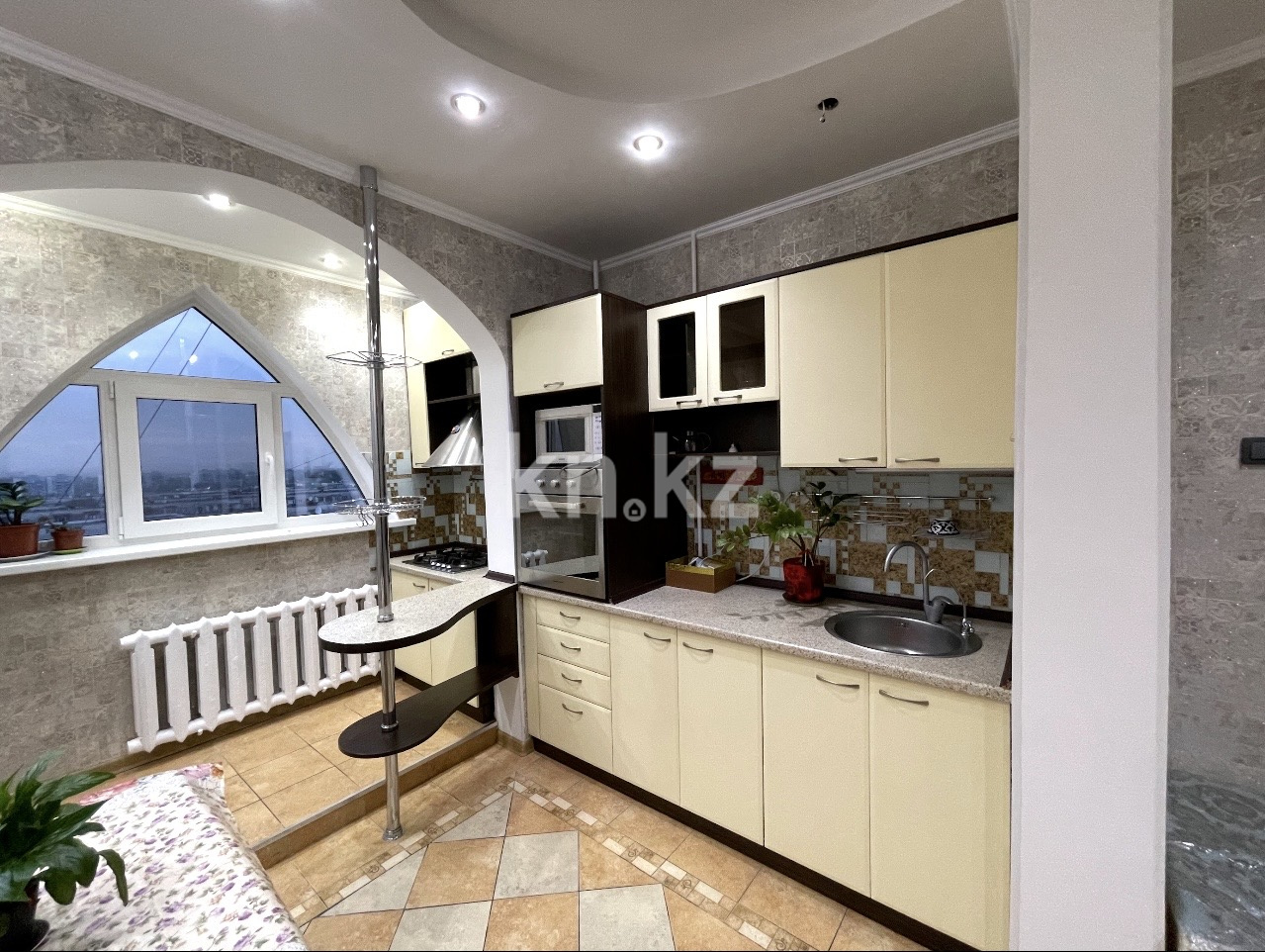 Продажа 2-комнатной квартиры, 68 м² в Алматы - фото 14