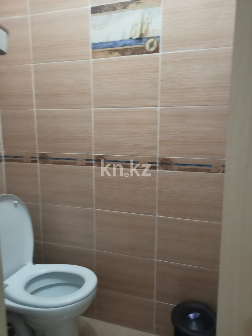 Продажа 2-комнатной квартиры, 56 м², мкр-н Аксай-4 в Алматы - фото 4